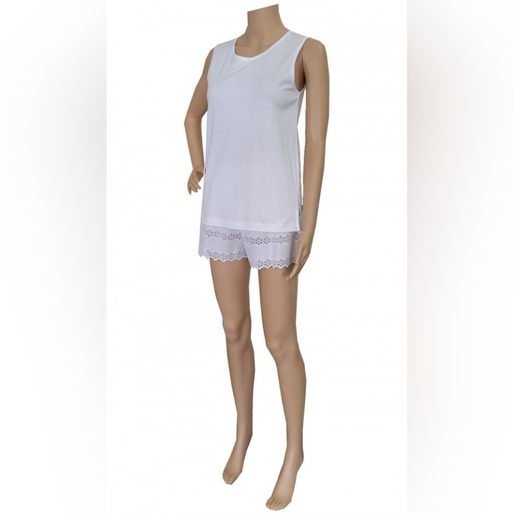 Pique and eyelet short set
